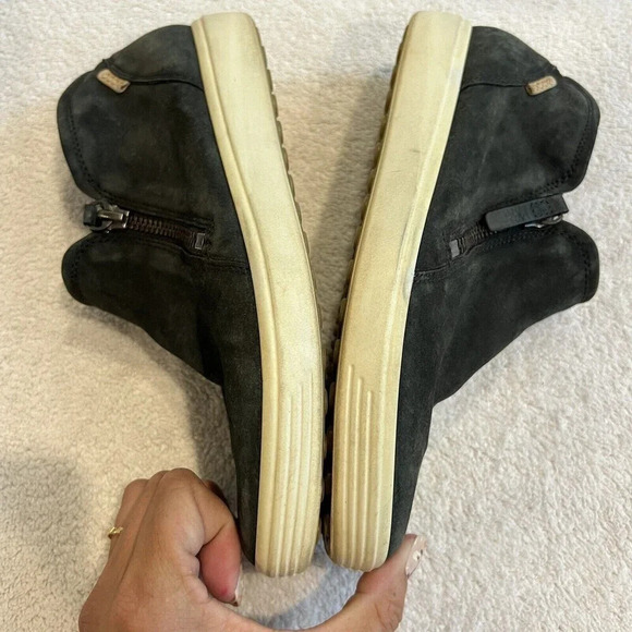 Ecco Soft 7 Womens Gray Suede Booties Leather Low Top 5, EU 36 Zip Casual Shoes - Picture 9 of 11